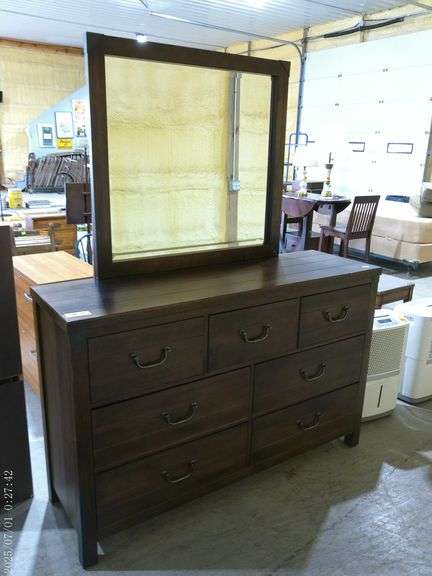 400 - rustic style 7 drawer maple dresser with mirror. 60" wide, very clean, minimal scratches on to