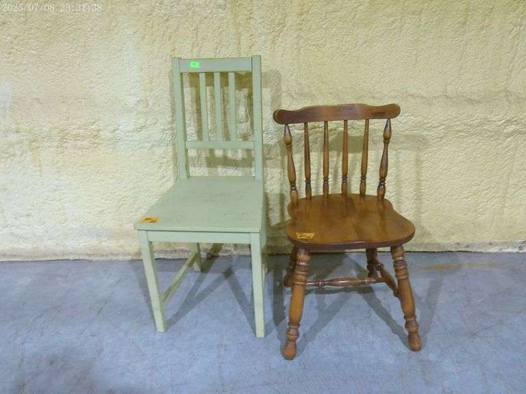 352 Pair of chairs