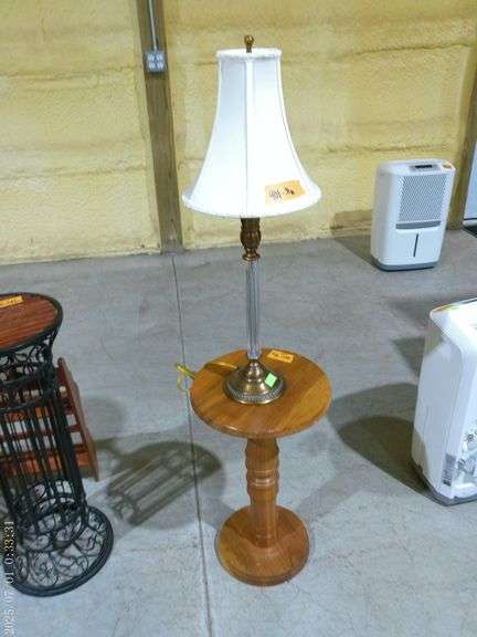 401 - small lamp table 24" and lamp