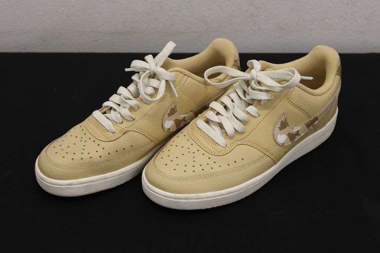 Nike Court Vision Low Sneakers