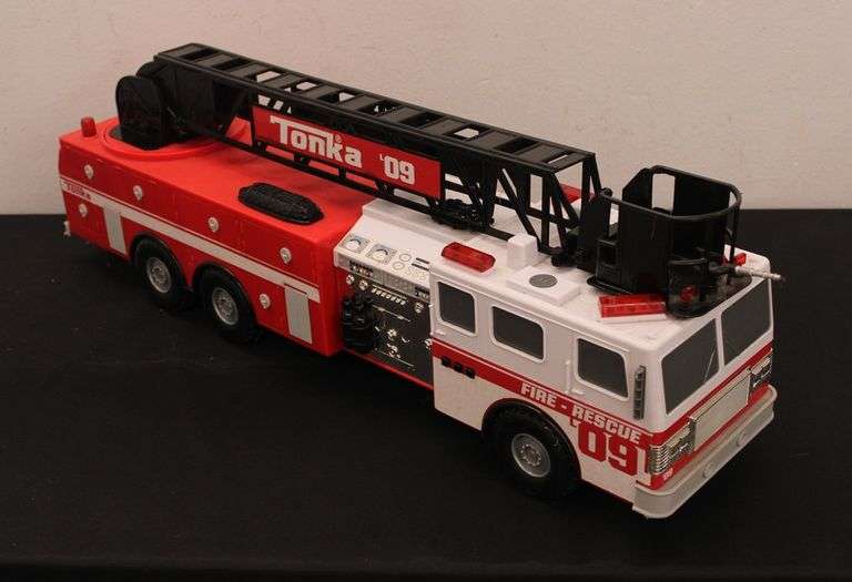 Tonka Jumbo Fire Truck