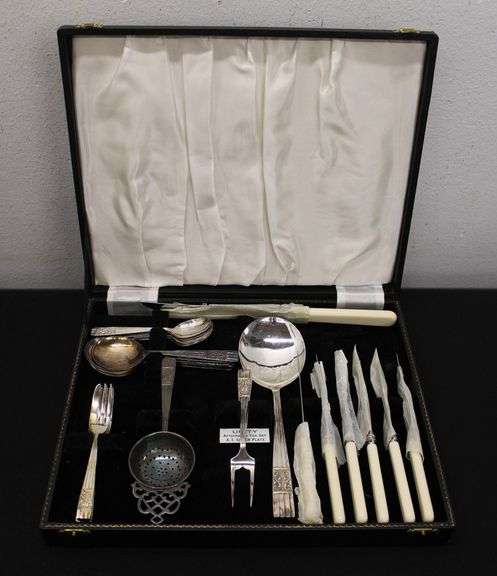 Vintage Flatware Set