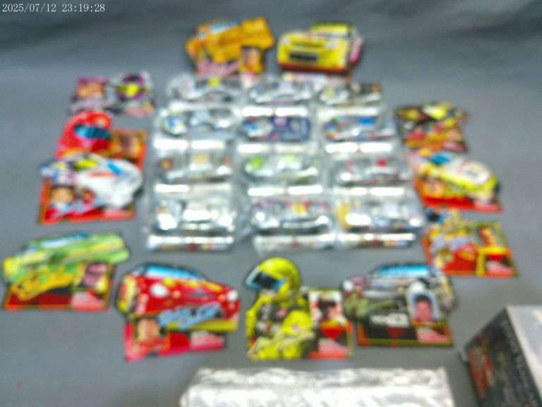 Set of 12 silver chrome commemorative cars 1:64 scale, certificate of authenticity