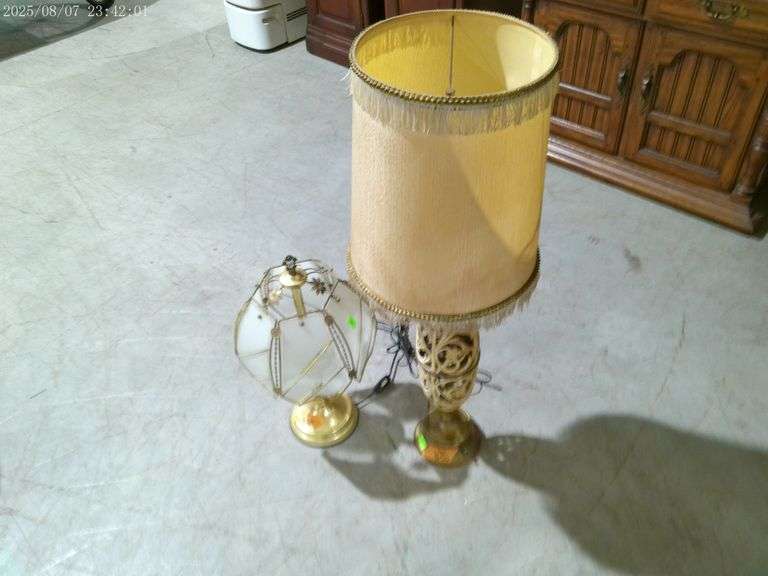 502- Pair of lamps. 25" & 41" tall