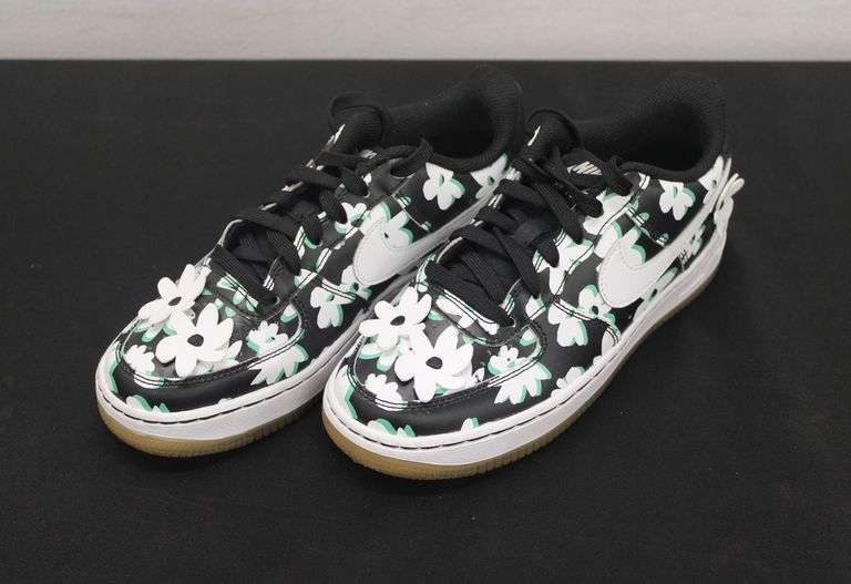 Nike Air Force 1 LV8 GS "Flower Power"
