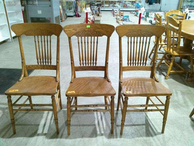 452 - 3 vintage oak pressed-back dining chairs. One has minor damage on seat (see photo). Very nice 