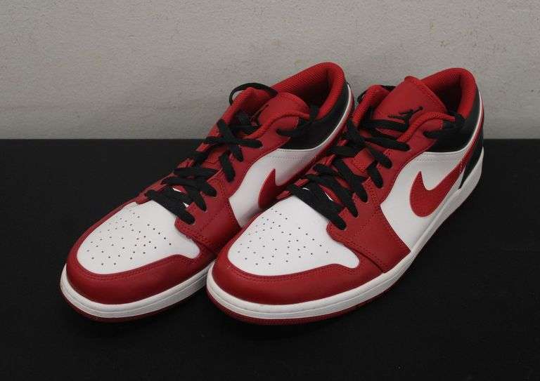 Nike Air Jordan 1 Low Chicago Bulls Edition