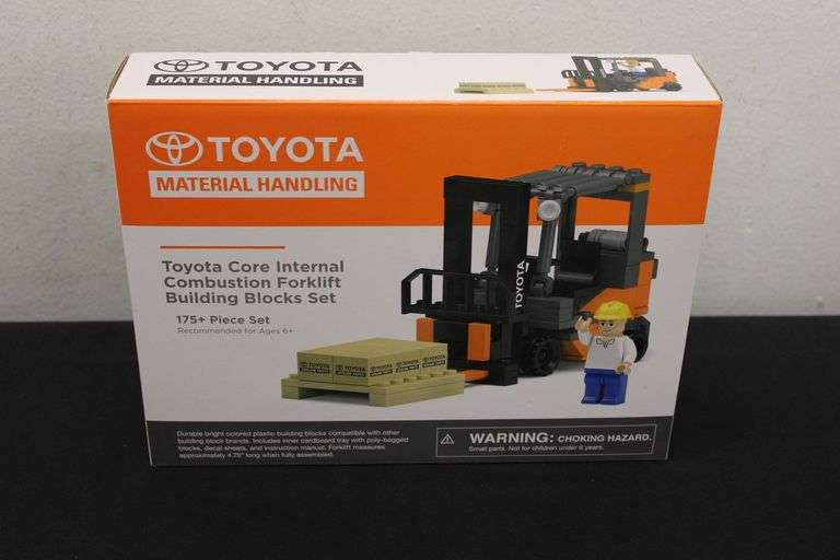NIB Toyota Forklift Building Toy