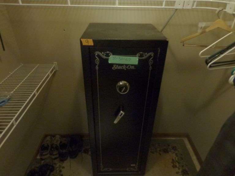 Stack On Gun Safe with Combination. 21" wide x 55" tall x 20" deep. See pictures for condition. Loca