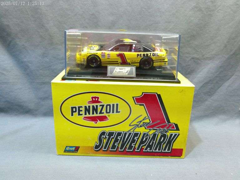 1:24 scale die cast car - Steve Park, certificate of authenticity, in box