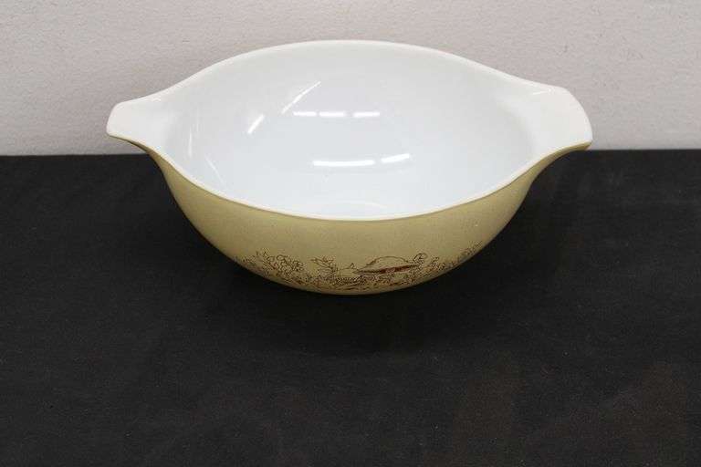 Vintage Pyrex Bowl