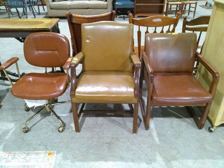 504- 3 chairs. See pictures for details