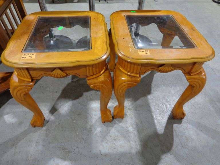 563 - Pair of wooden and glass end tables 20"x21"