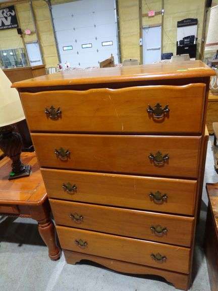563 - 5 drawer maple chest of drawers, hardware is complete and original. 45" tall, some scratches t