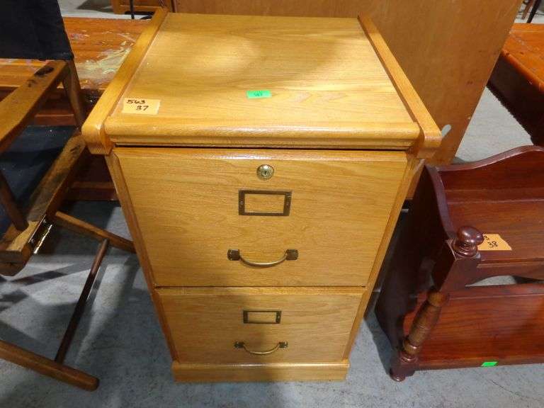 563 - Wooden 2 drawer file cabinet, no key