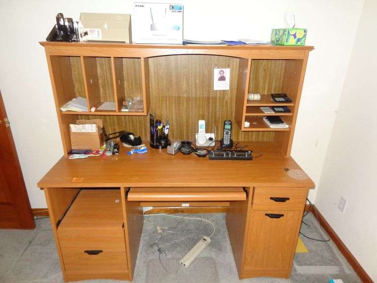 Computer desk made of composite material, office supplies including ...