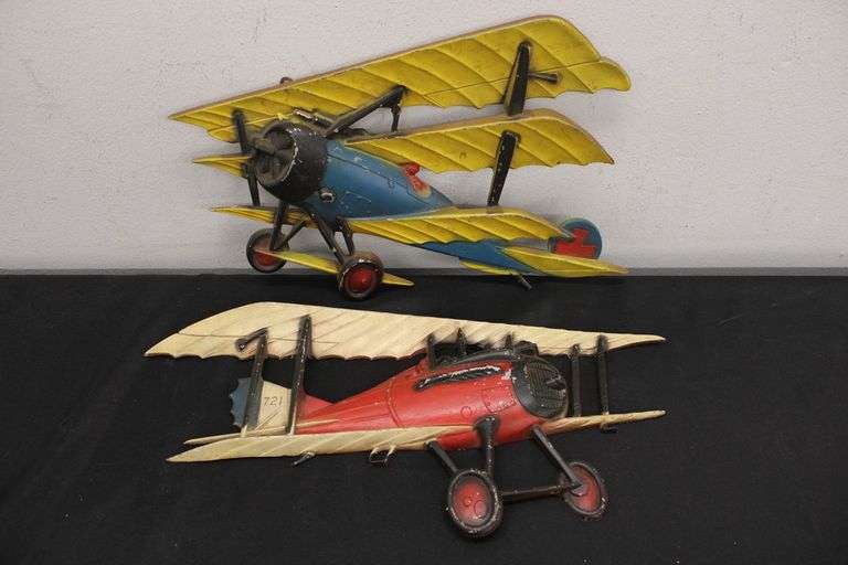 Vintage Sexton Metal Airplane Wall Décor