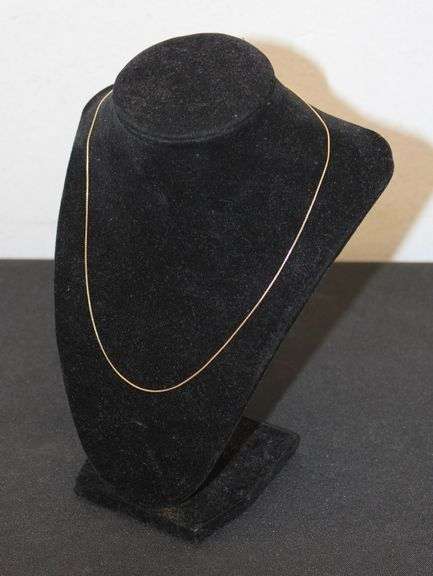 10 KT Gold Necklace