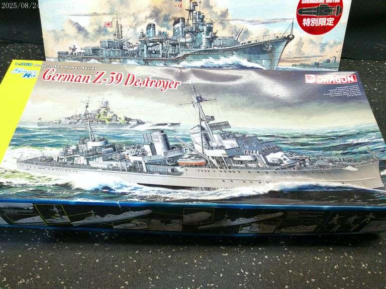 Japanese Navy destroyer, Chinese submarine, German destroyer, models. See photos for details.