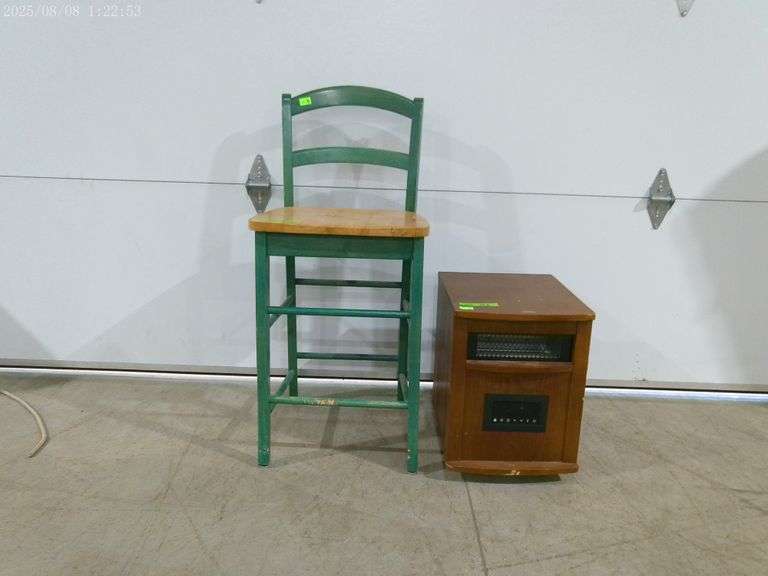 601- Painted wooden stool 28" tall and small electric heater- untested