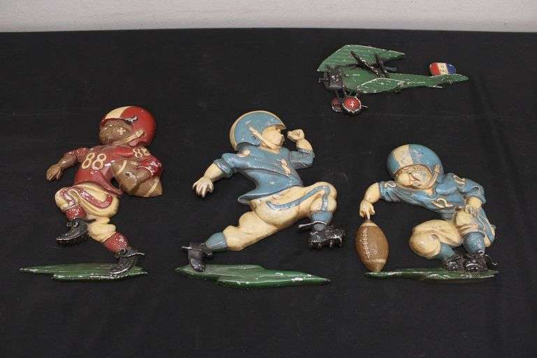 Vintage Metal Wall Décor