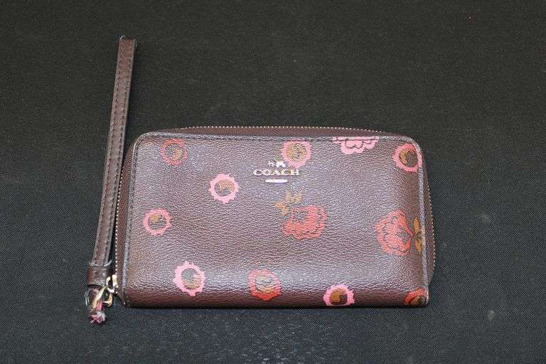 Coach Corner Zip Wristlet