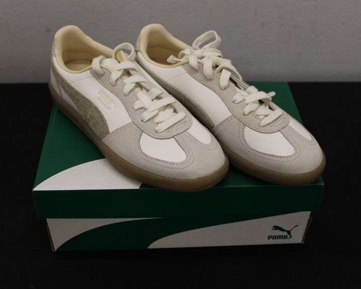 Puma Sneakers