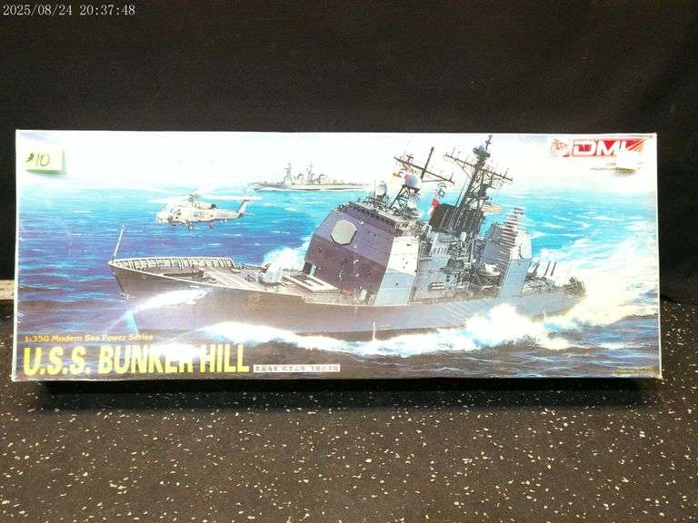 USS Bunkerhill, modern sea power series model 1:350 scale