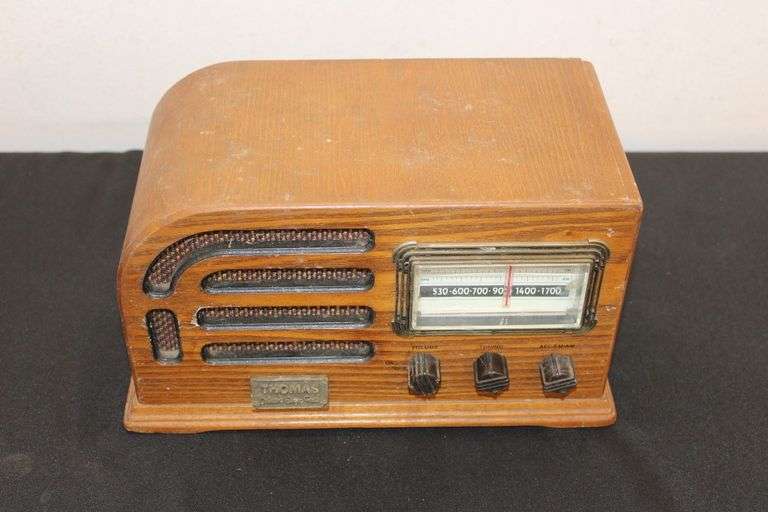 Thomas Retro Radio