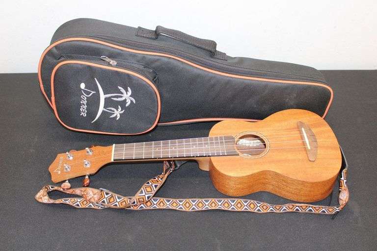 Donner Ukulele