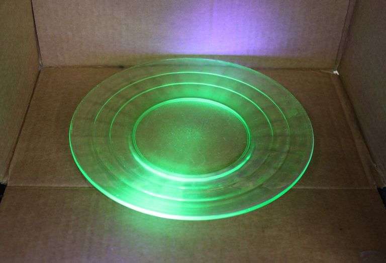 Uranium Glass Plate