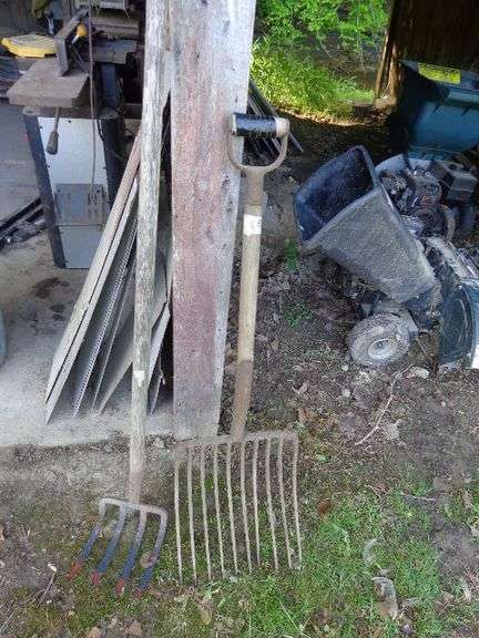 Hay bundle fork and Ear corn rake. Located in old barn.