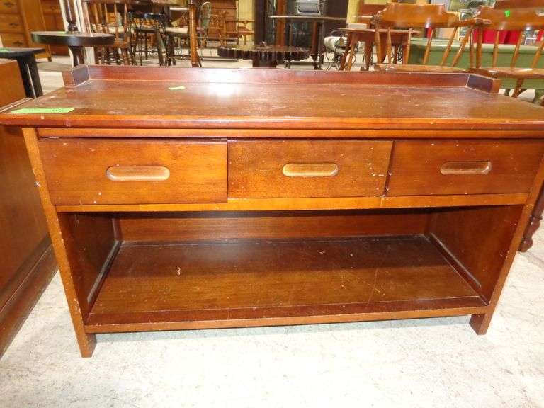 655- Small wooden bench with 3 drawers, 38" wide 14" deep 20" tall