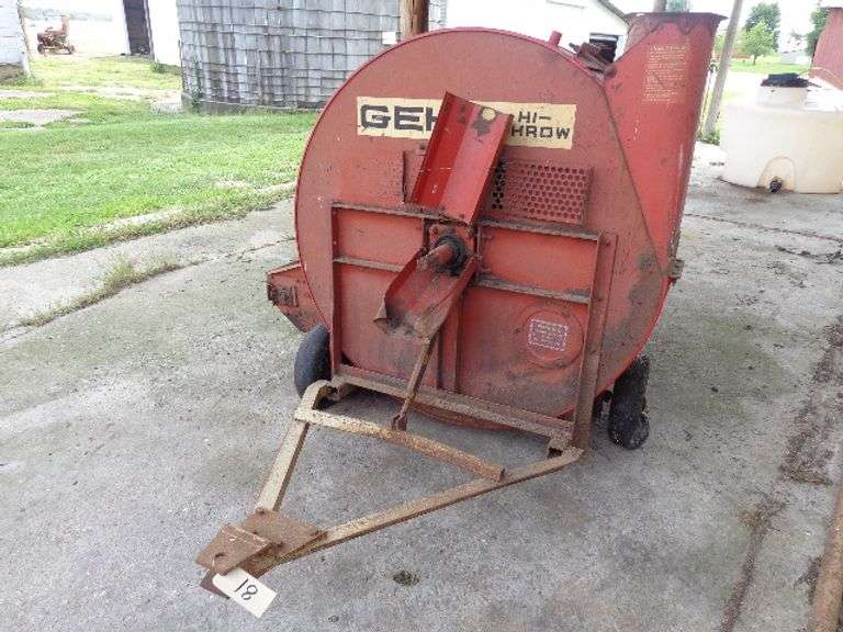 Gehl Hi-throw silage blower model FB88
