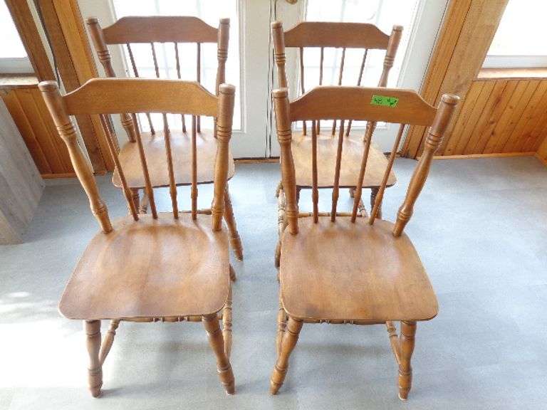 4 maple side chairs