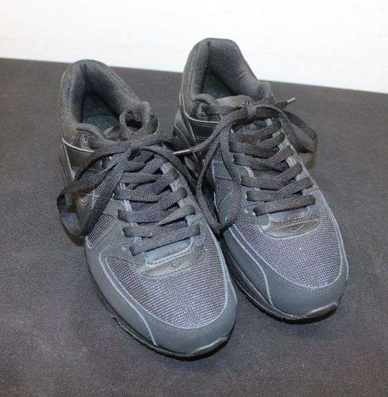 Nike Air Max Command