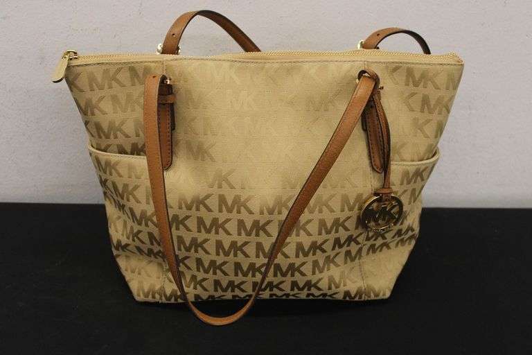 Michael Kors Tote