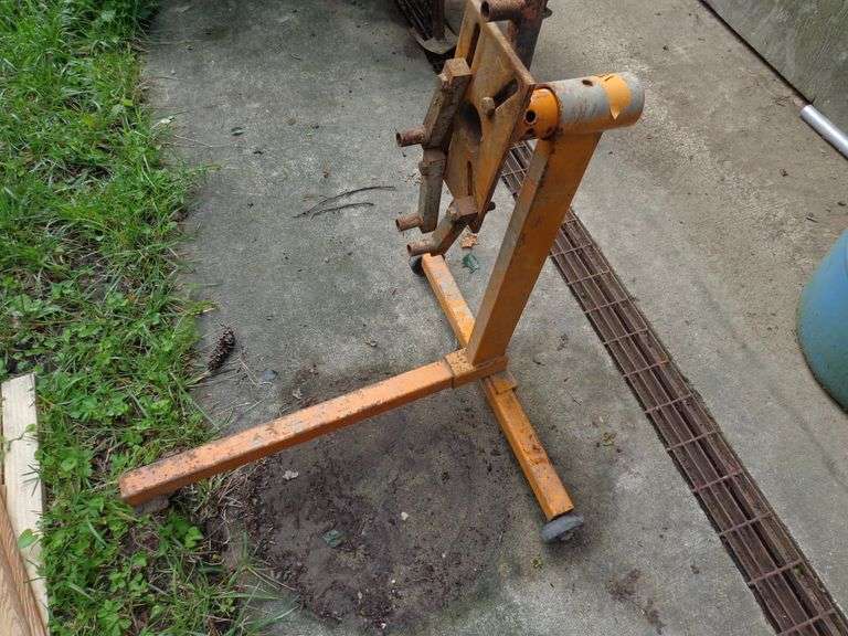 Engine stand