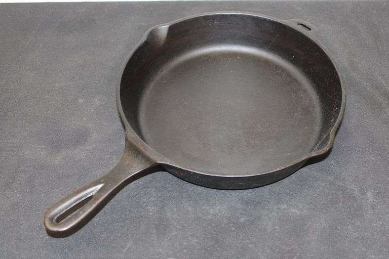 Vintage Wagner Ware Skillet