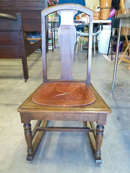 Rocking chair (damaged seat)