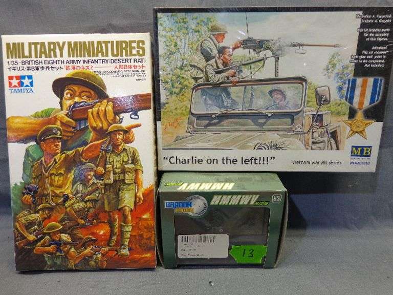 Infantry and HMMWV Model, British Eight Army Infantry 1/35 scale, "Charlie on the left" Vietnam war 