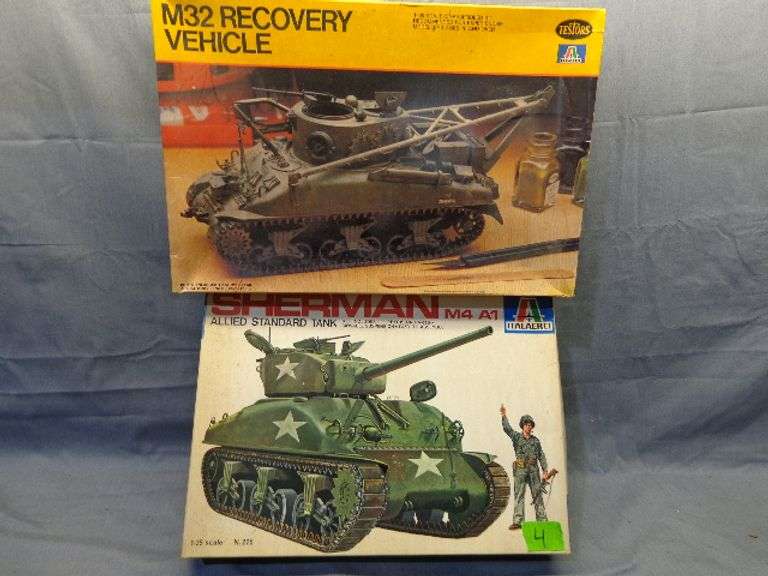 Model Tanks, Sherman M4 A1 1/35 scale, M32 Recovery Vehicle 1/35 scale