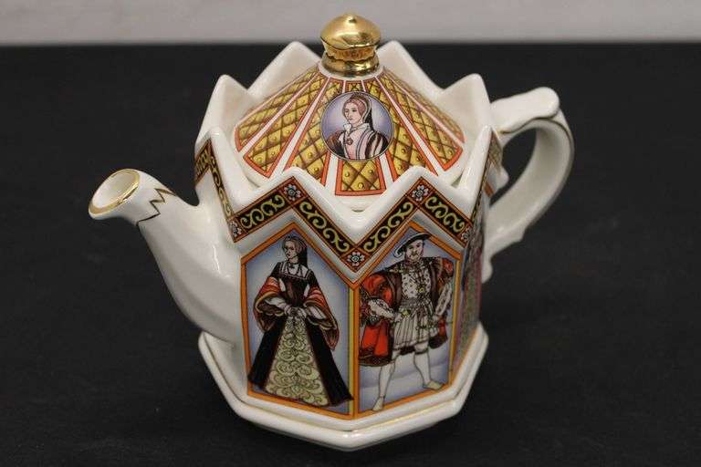 Vintage King Henry VIII Teapot