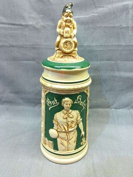 Half liter bowling stein, repaired hinge