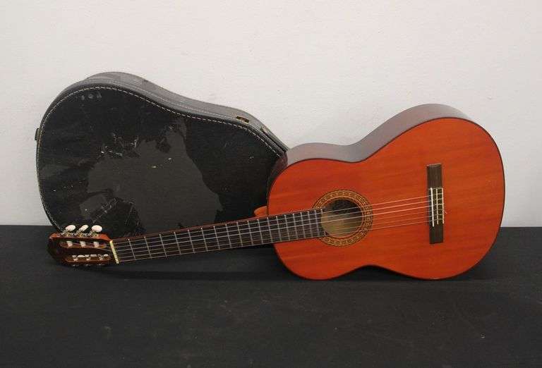 Yamaha Guitar