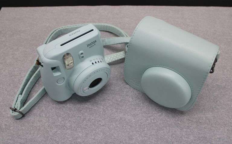 Fujifilm Instax Mini 9