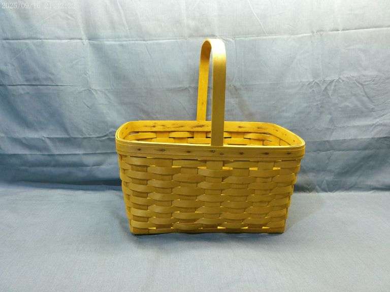 Longaberger 1998 Medium Market basket