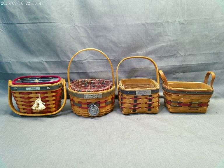 Longaberger 4 small patriotic themed baskets with protectors