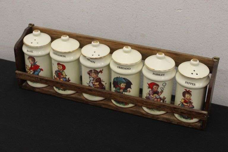 Vintage Spice Shaker Set