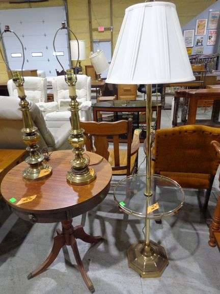 752 - brass and glass floor lamp, 2 brass lamps without shades, round lamp table with drawer